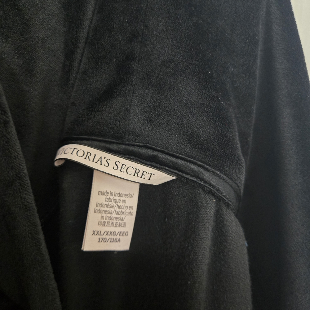 Victoria's Secret Black Velvet Garment - Picture 3 of 9